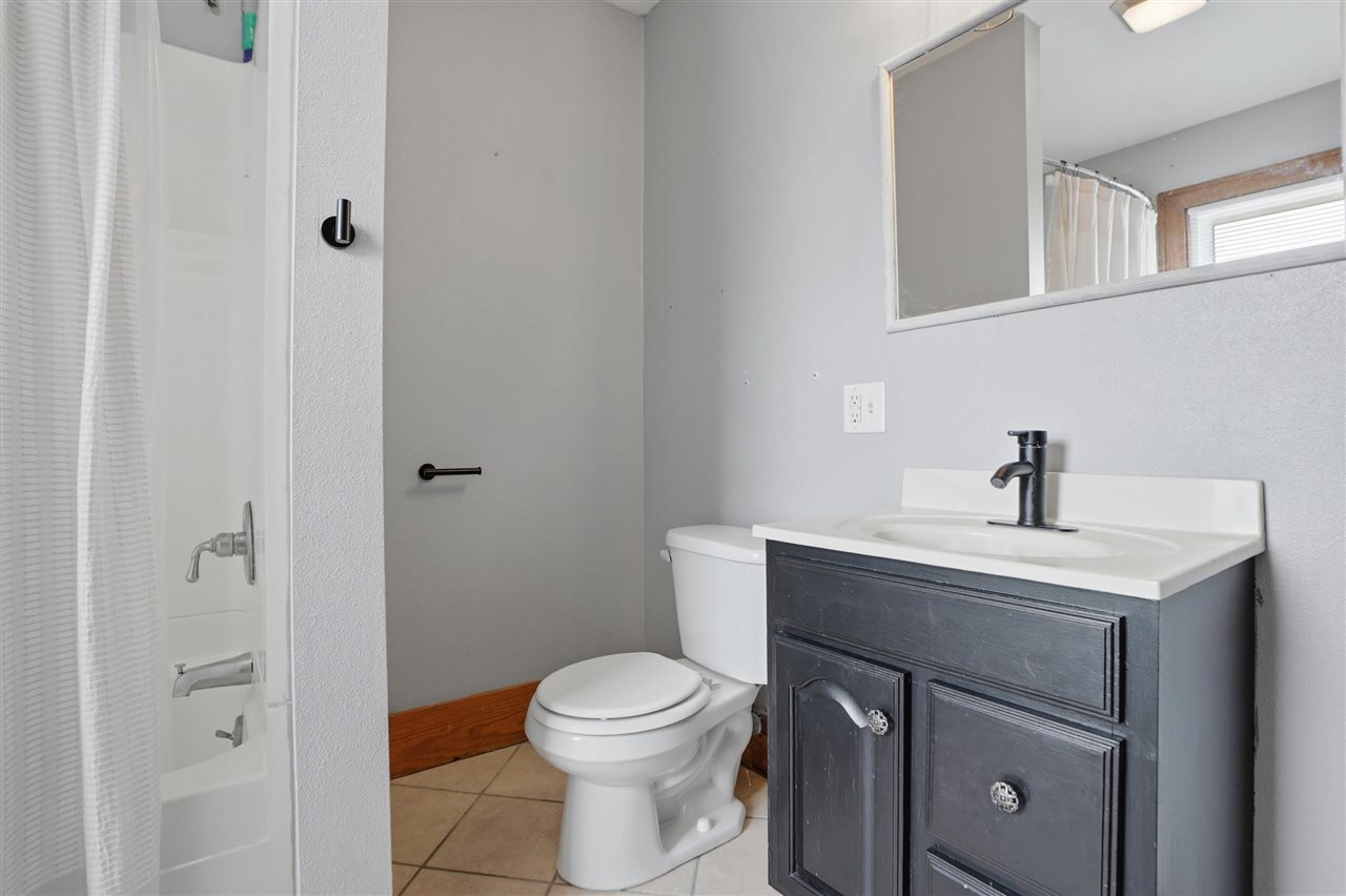 1255 180th Street Keota IA 52248