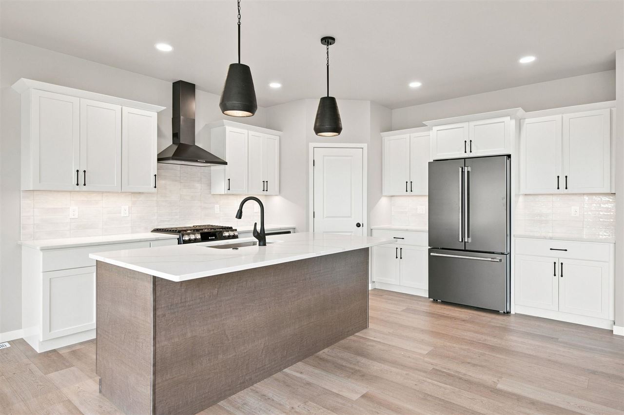 3048 Ridgeview Circle Coralville IA 52241