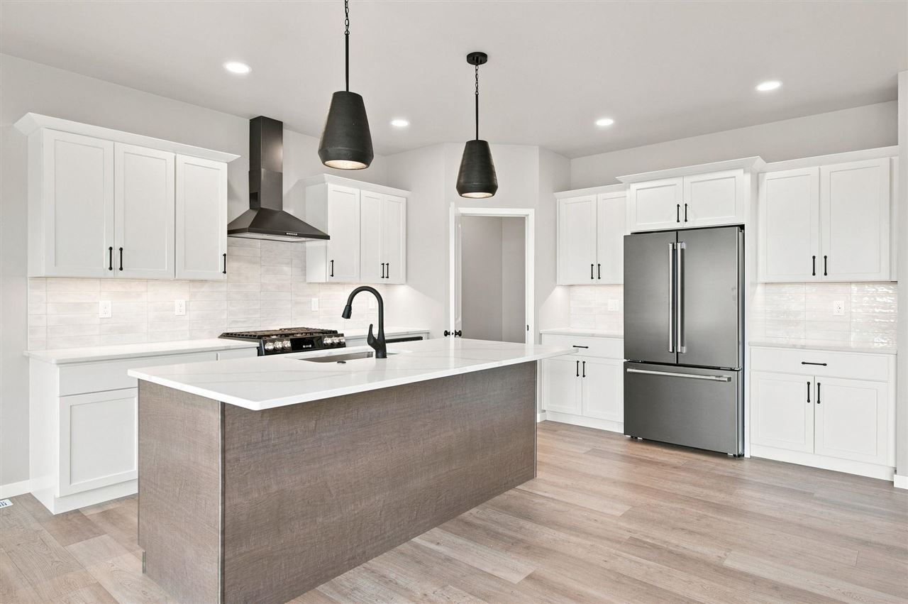 3048 Ridgeview Circle Coralville IA 52241