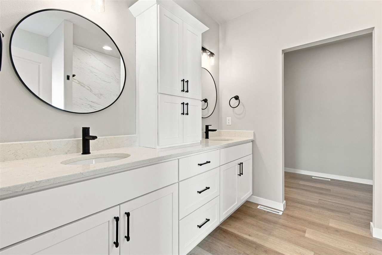 3048 Ridgeview Circle Coralville IA 52241