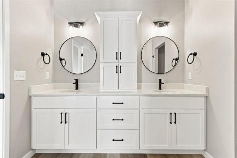 3048 Ridgeview Circle Coralville IA 52241