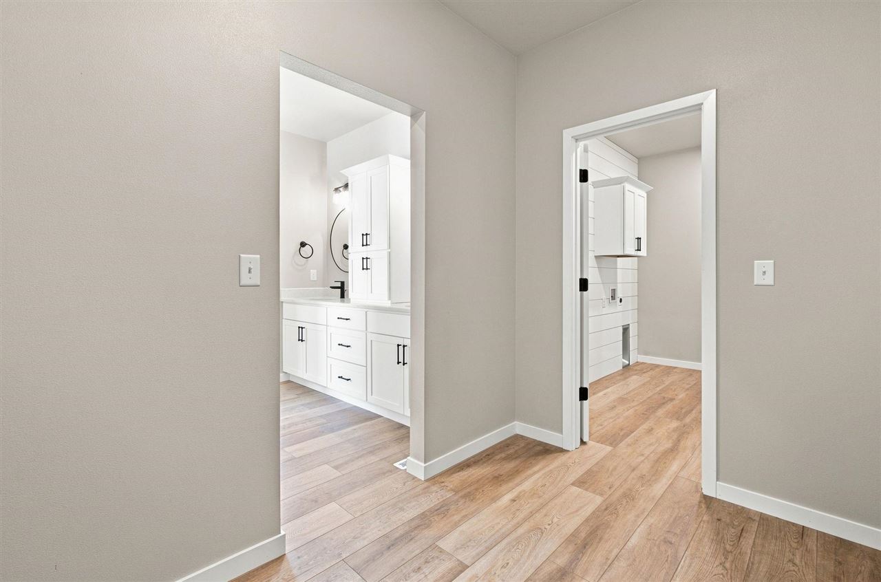 3048 Ridgeview Circle Coralville IA 52241