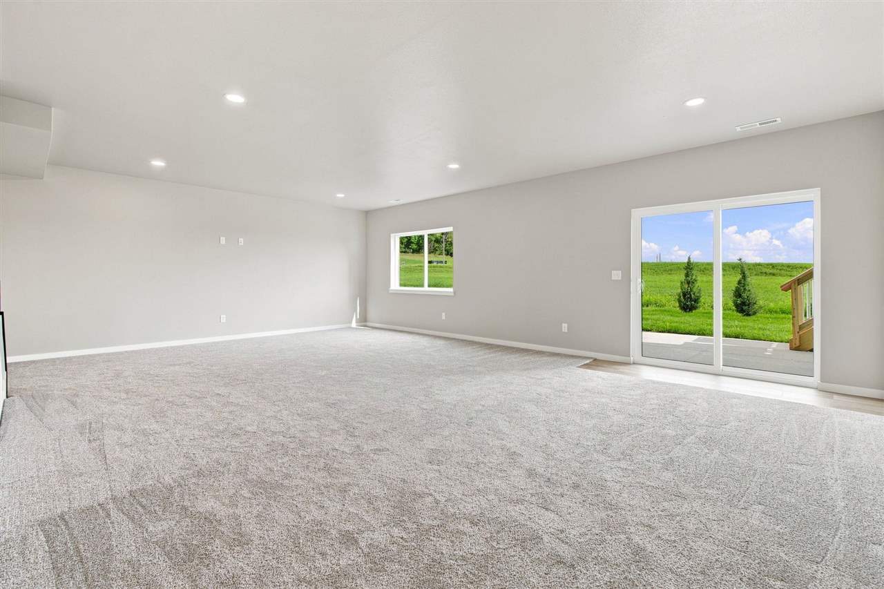 3048 Ridgeview Circle Coralville IA 52241