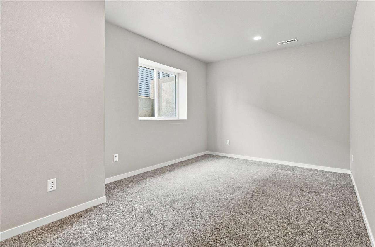 3048 Ridgeview Circle Coralville IA 52241