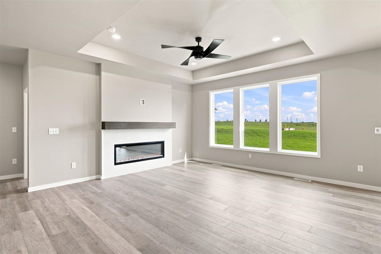 3048 Ridgeview Circle Coralville IA 52241