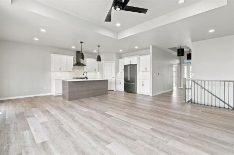 3048 Ridgeview Circle Coralville IA 52241