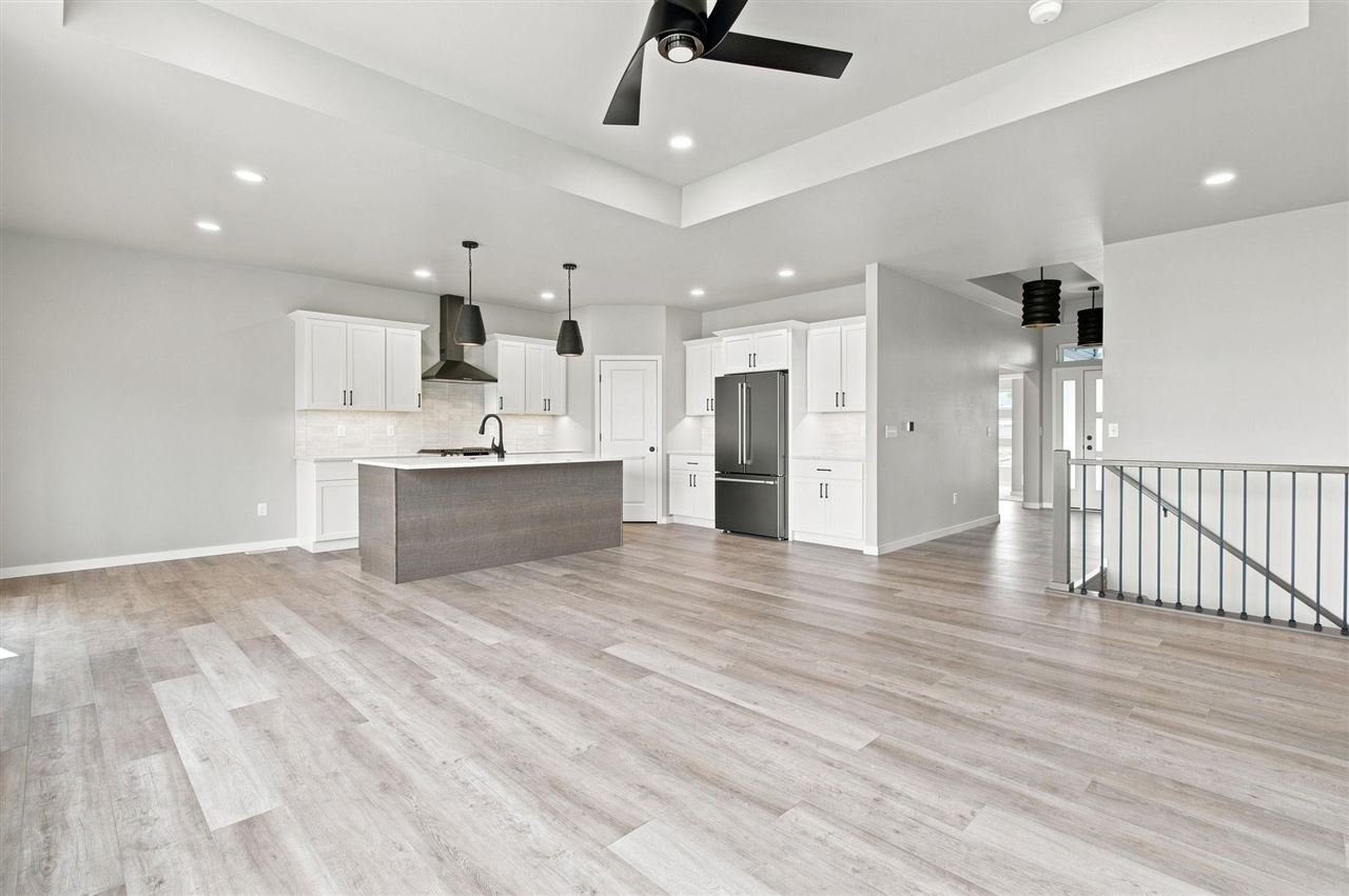 3048 Ridgeview Circle Coralville IA 52241