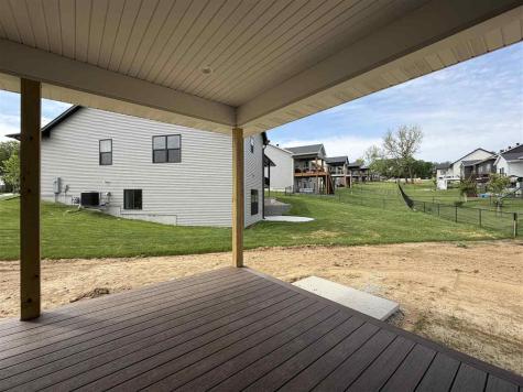 1415 Legend Drive Tiffin IA 52340