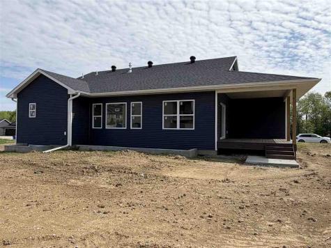 1415 Legend Drive Tiffin IA 52340