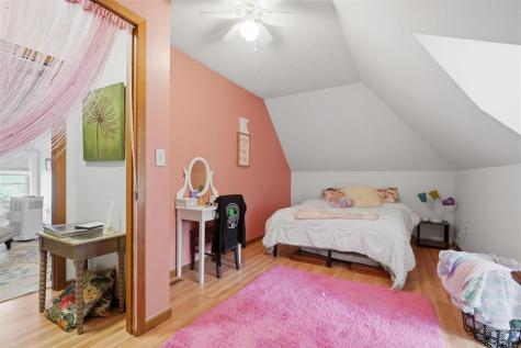 131 E 2nd Street Riverside IA 52327