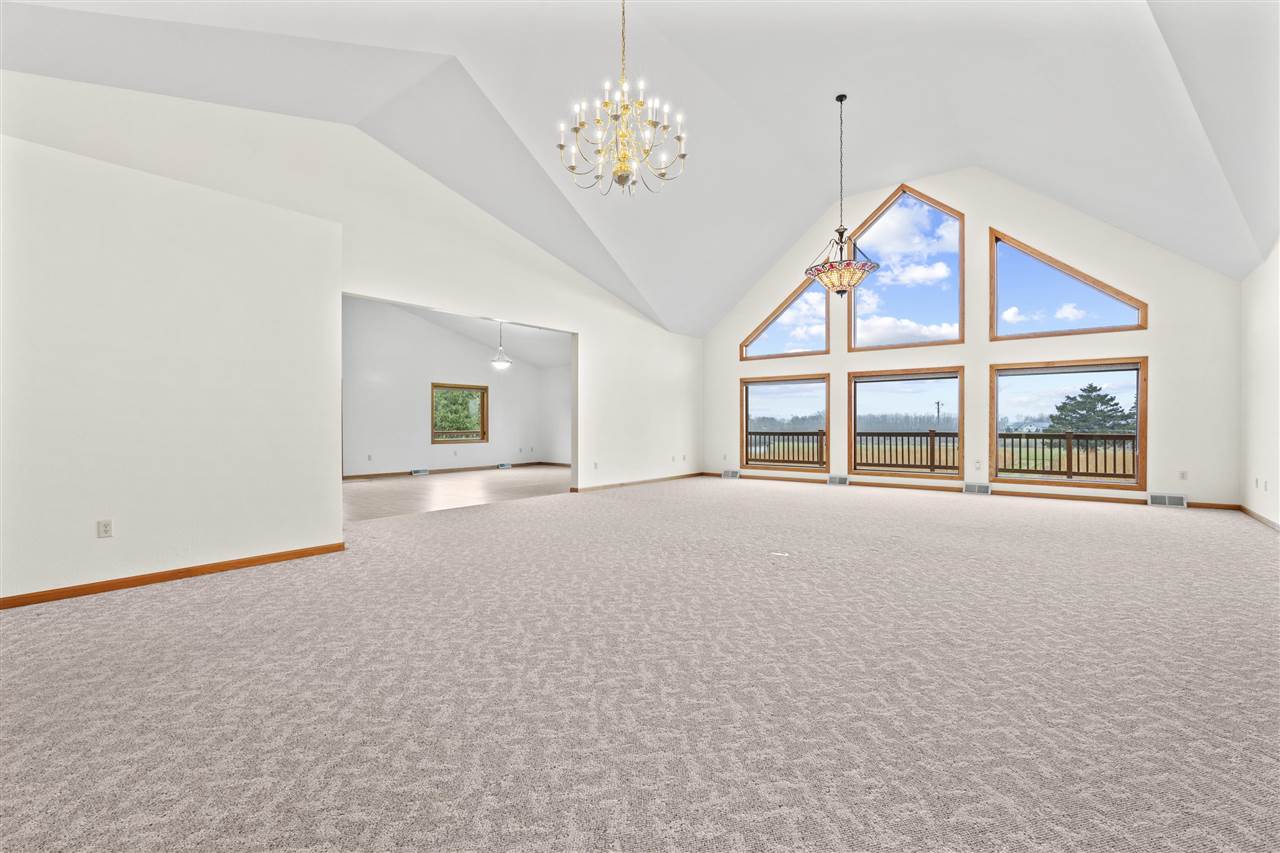 101 E 13th Street IA 50674