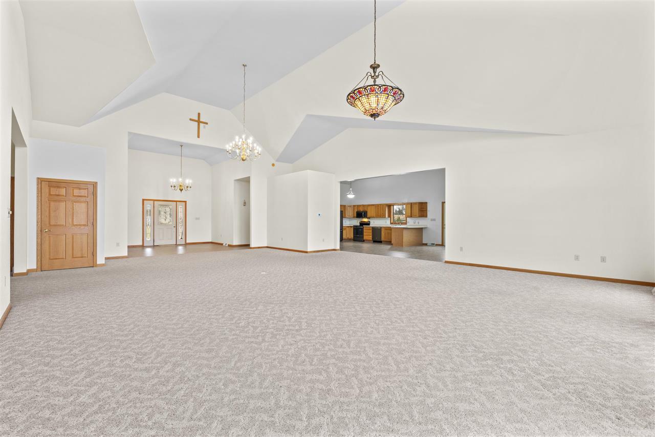 101 E 13th Street IA 50674