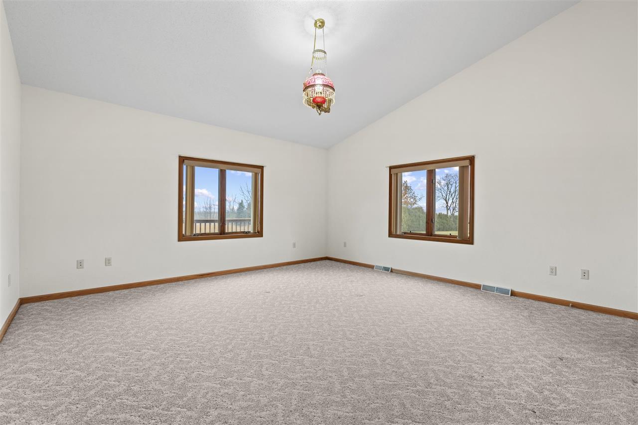 101 E 13th Street IA 50674