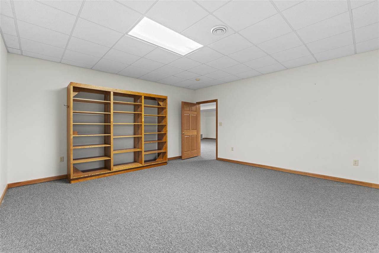 101 E 13th Street IA 50674