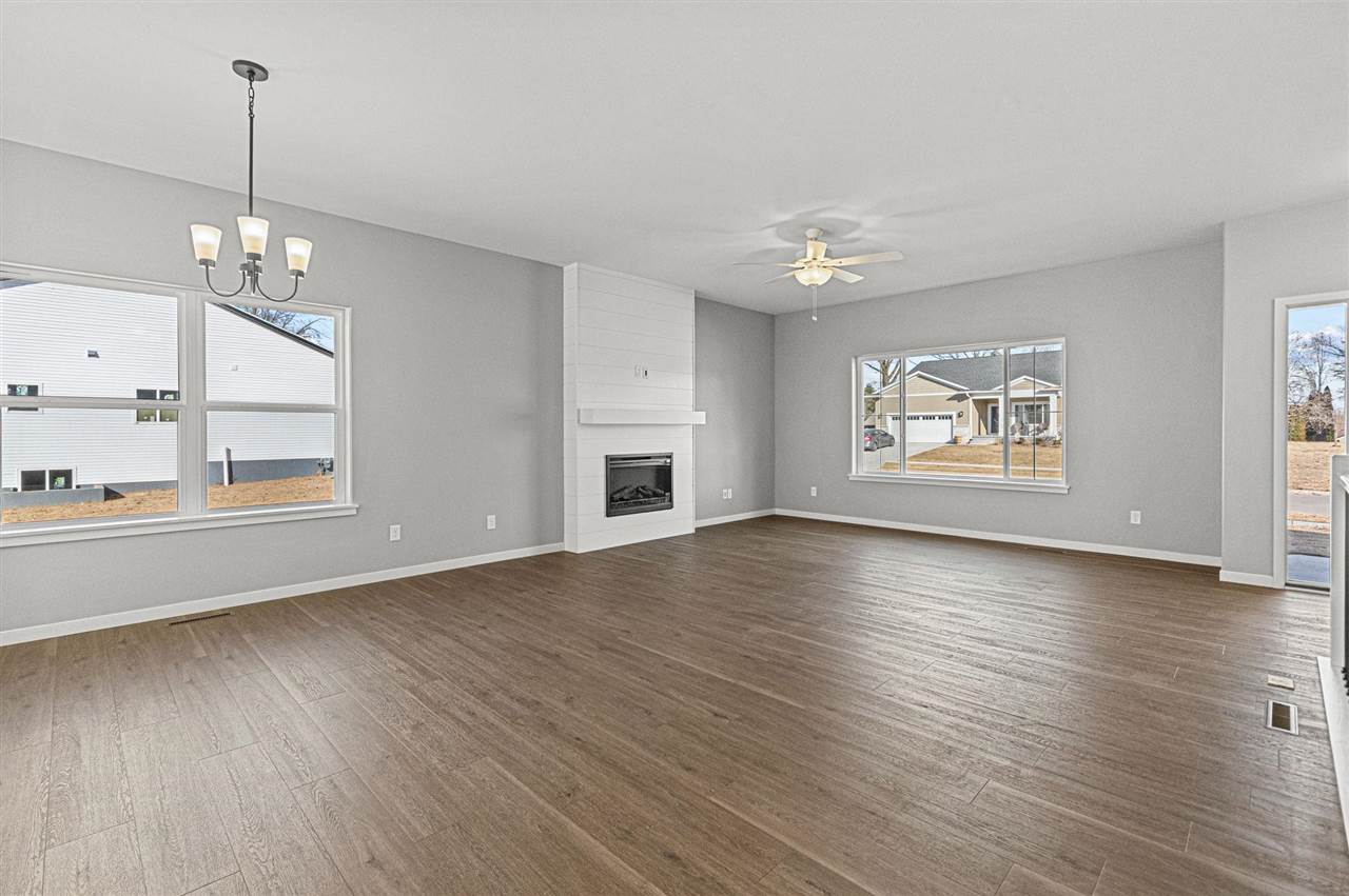 270 Pine Grove Lane Iowa City IA 52446