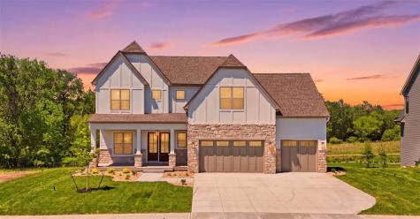 411 Macbride Trail Solon IA 52333