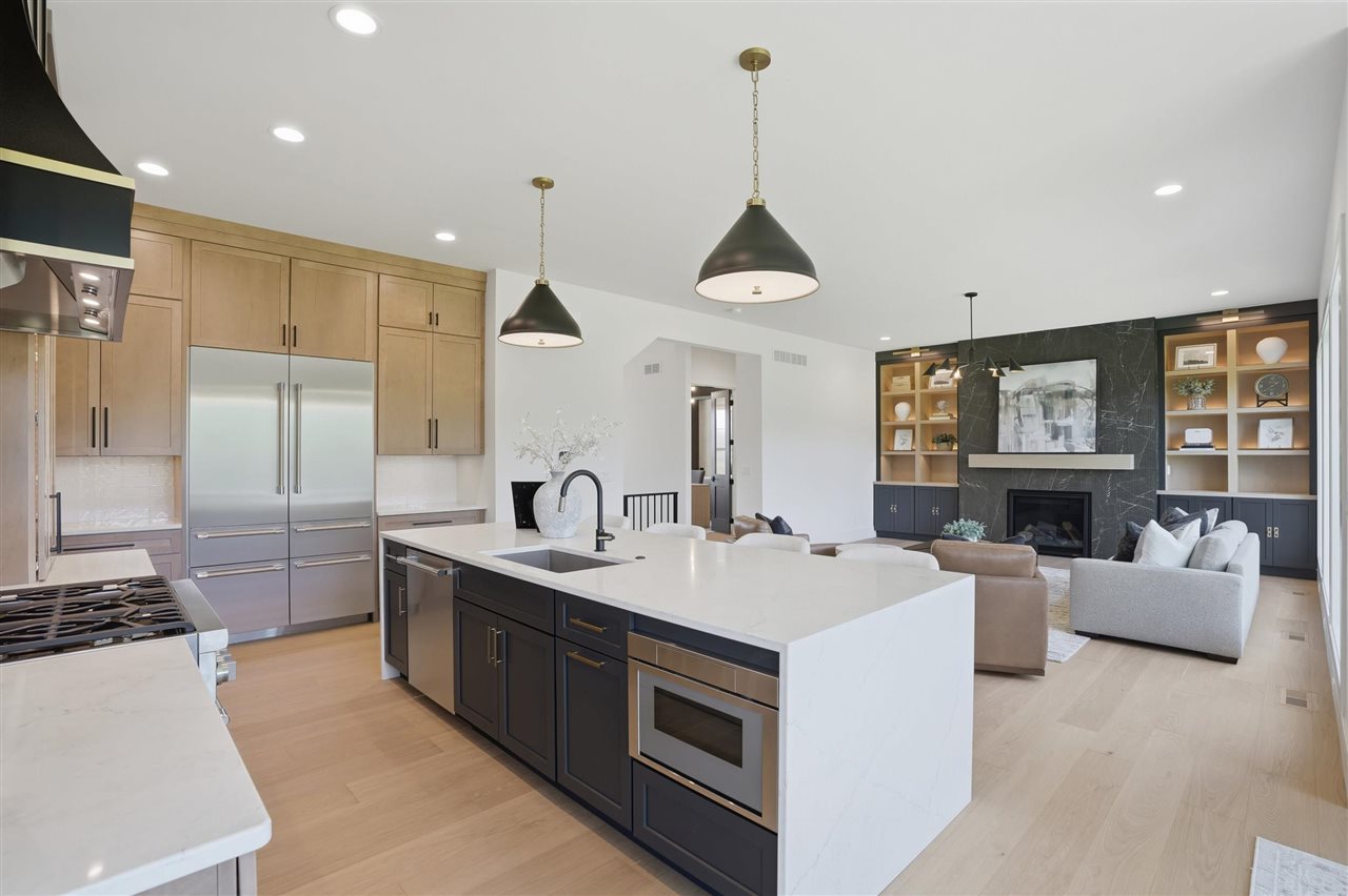 411 Macbride Trail Solon IA 52333