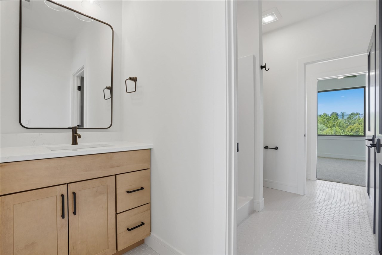 411 Macbride Trail Solon IA 52333