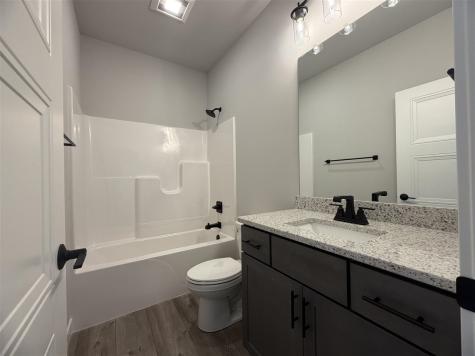 1290 Berkshire Lane North Liberty IA 52317