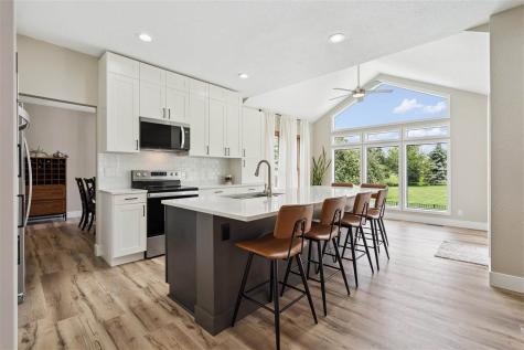 6300 Westwind Road Cedar Rapids IA 52411
