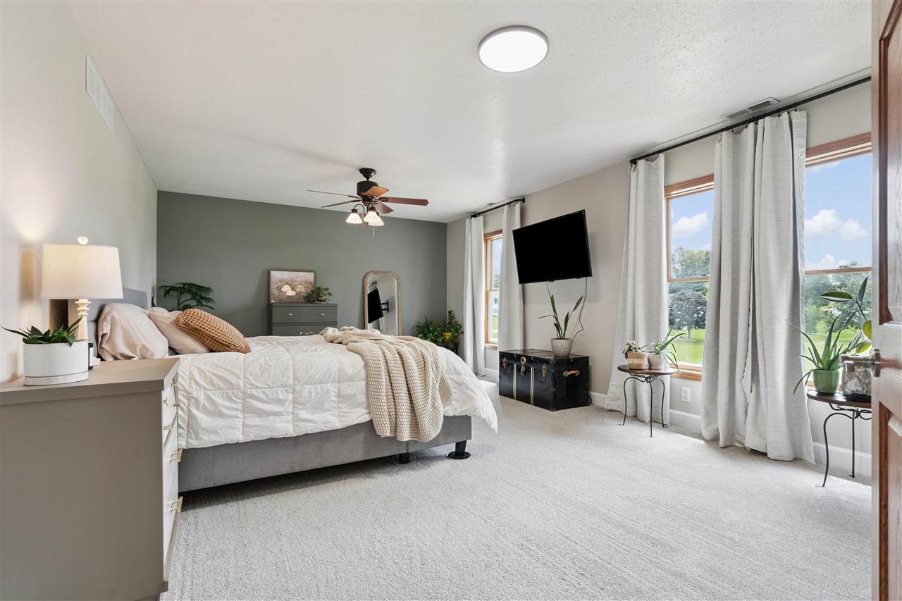 6300 Westwind Road Cedar Rapids IA 52411