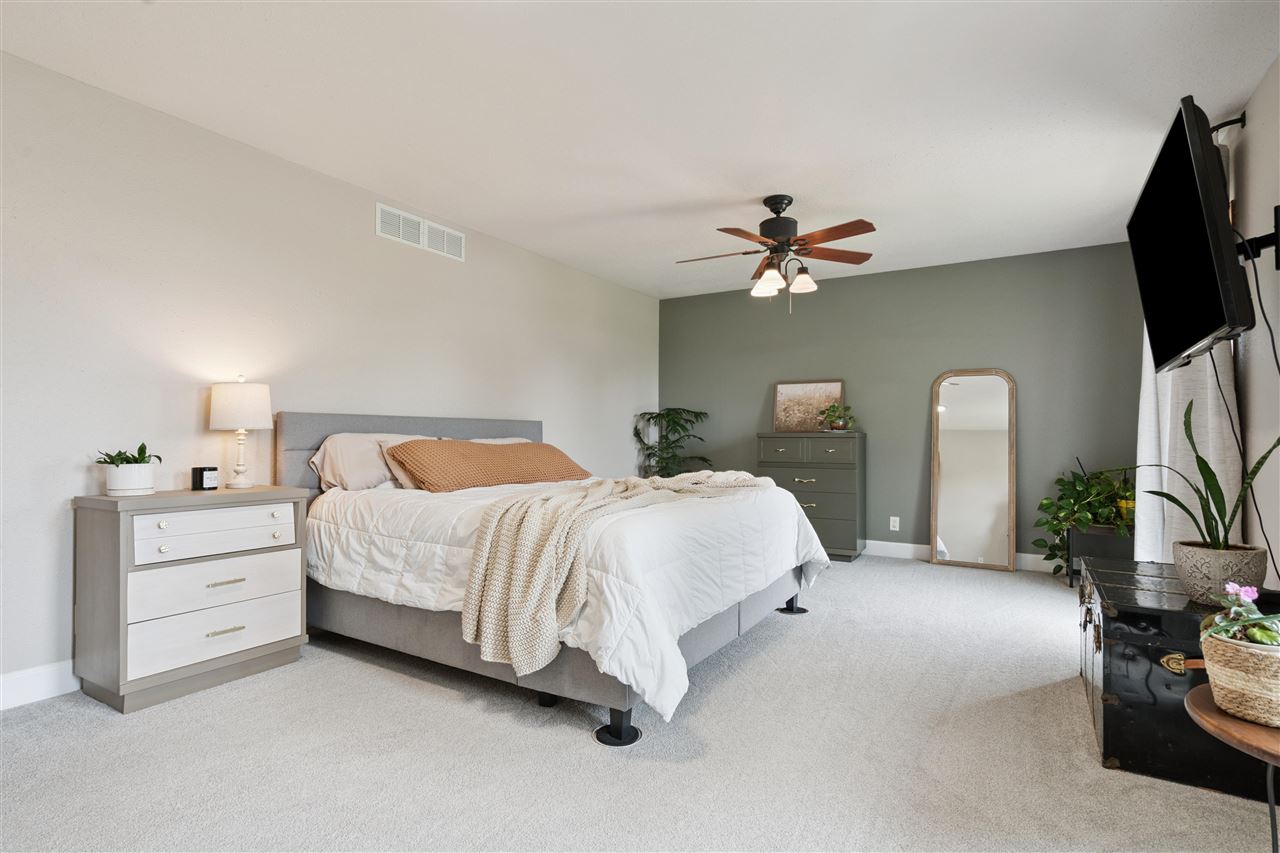 6300 Westwind Road Cedar Rapids IA 52411