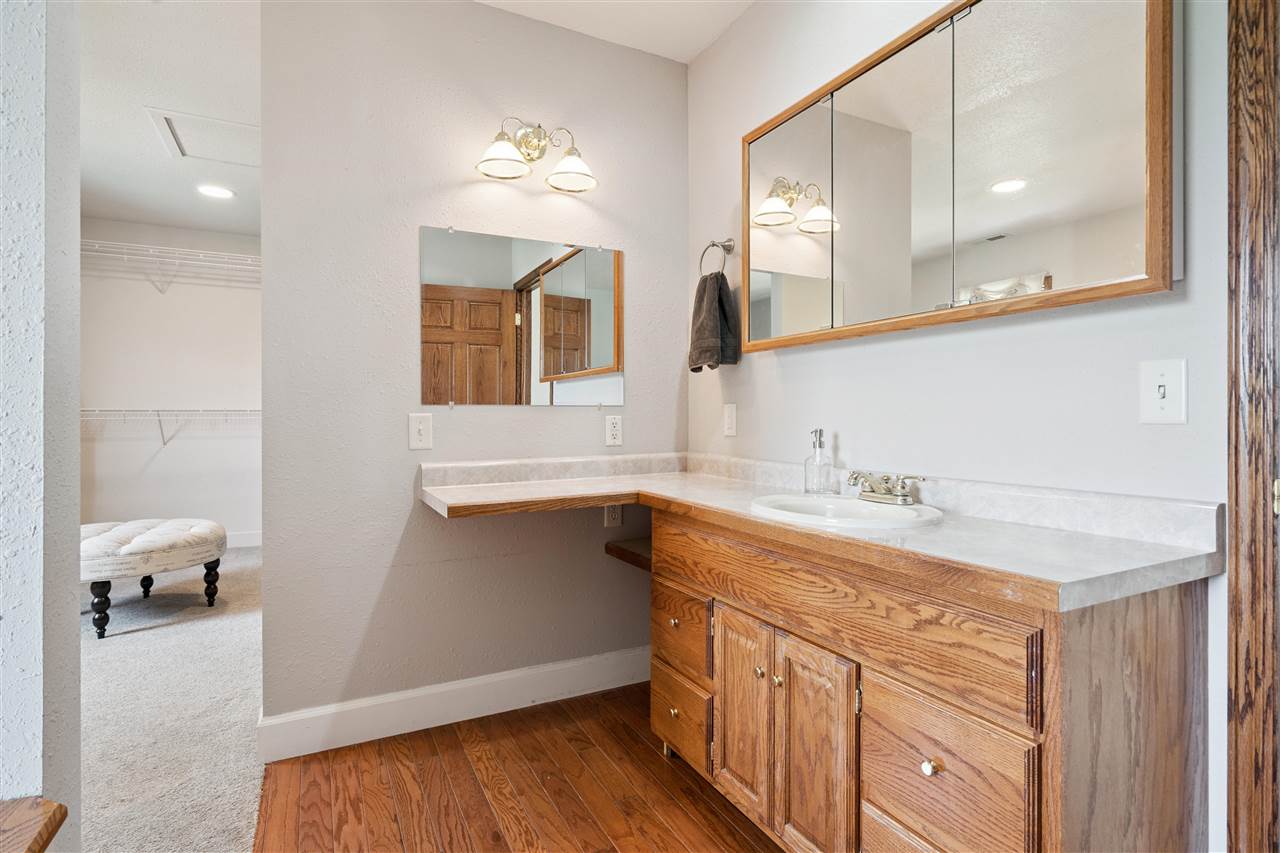 6300 Westwind Road Cedar Rapids IA 52411