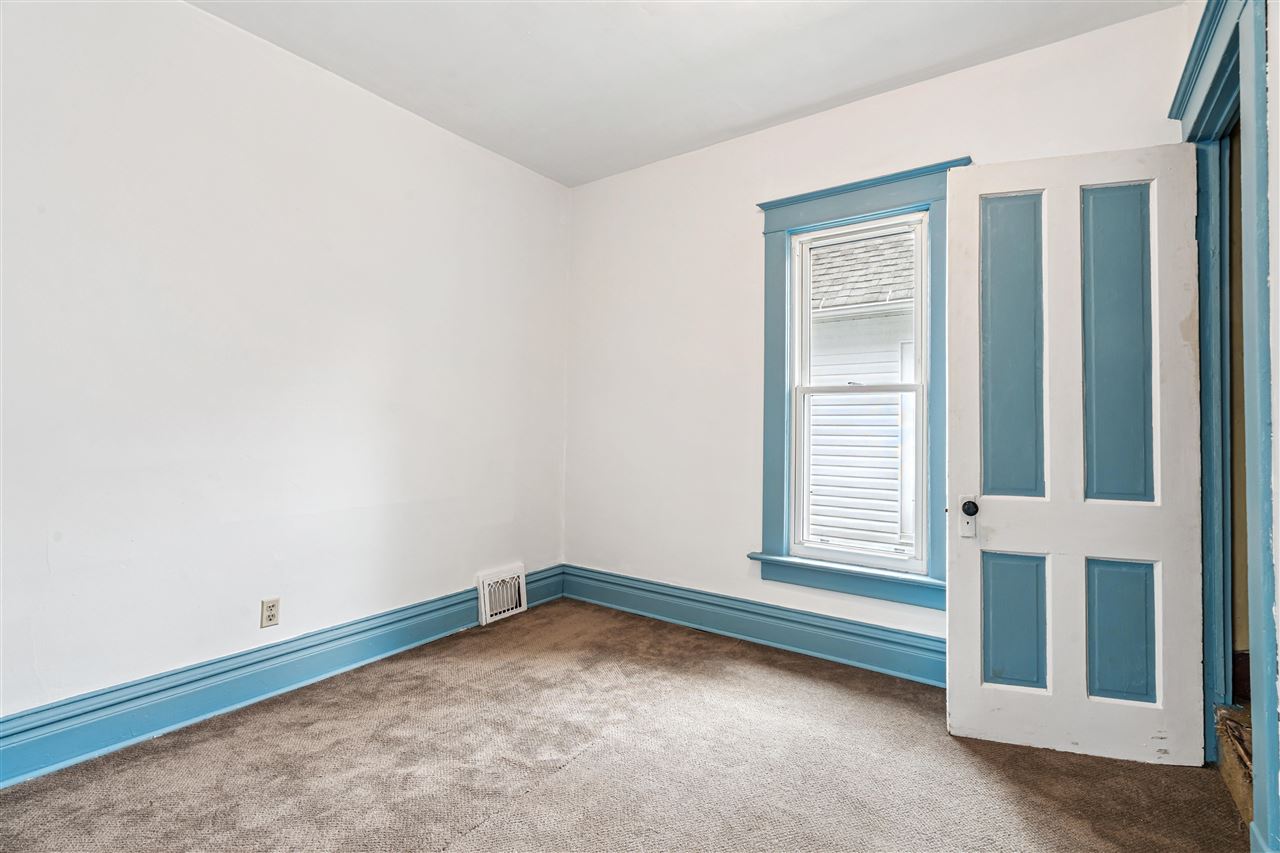 835 10th Street SW Cedar Rapids IA 52404