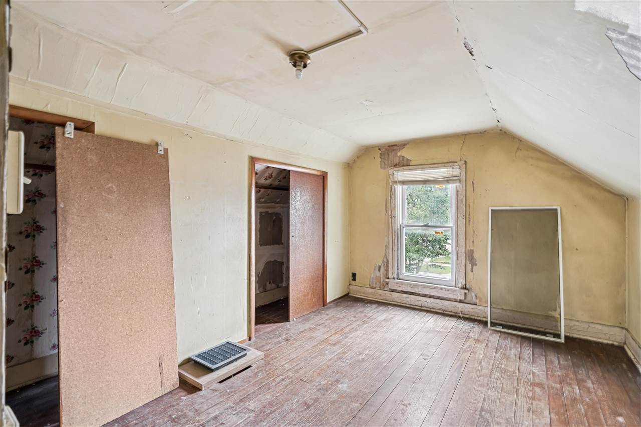 835 10th Street SW Cedar Rapids IA 52404