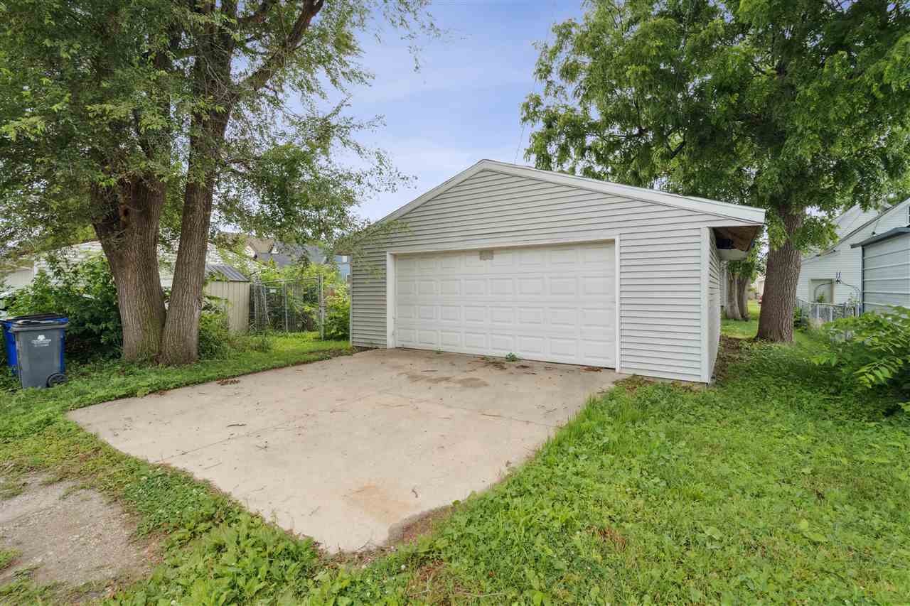 835 10th Street SW Cedar Rapids IA 52404