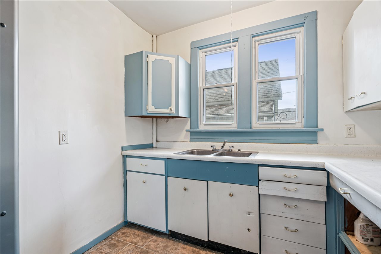 835 10th Street SW Cedar Rapids IA 52404