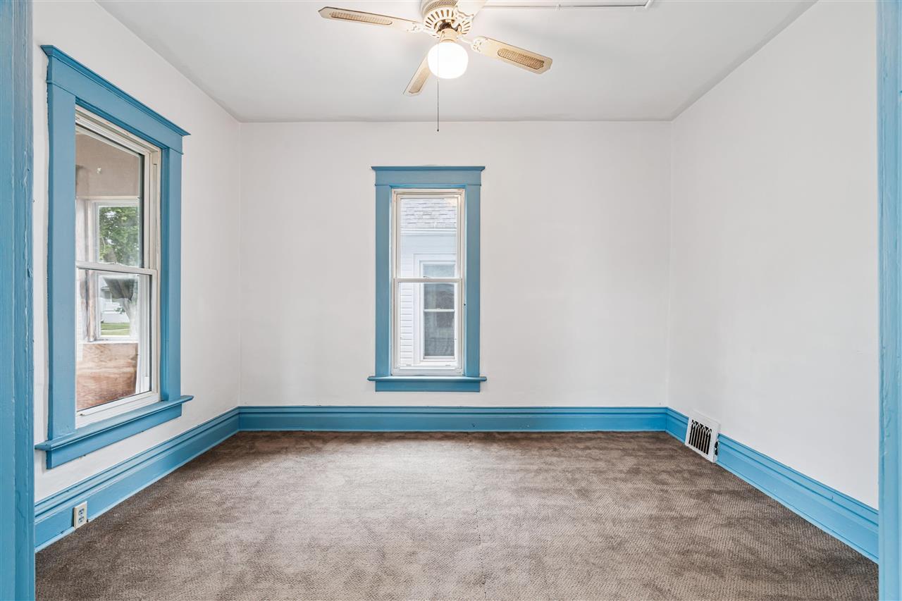 835 10th Street SW Cedar Rapids IA 52404