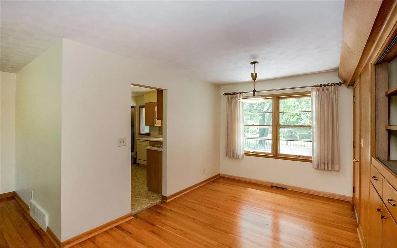 507 Meadow Street Iowa City IA 52245