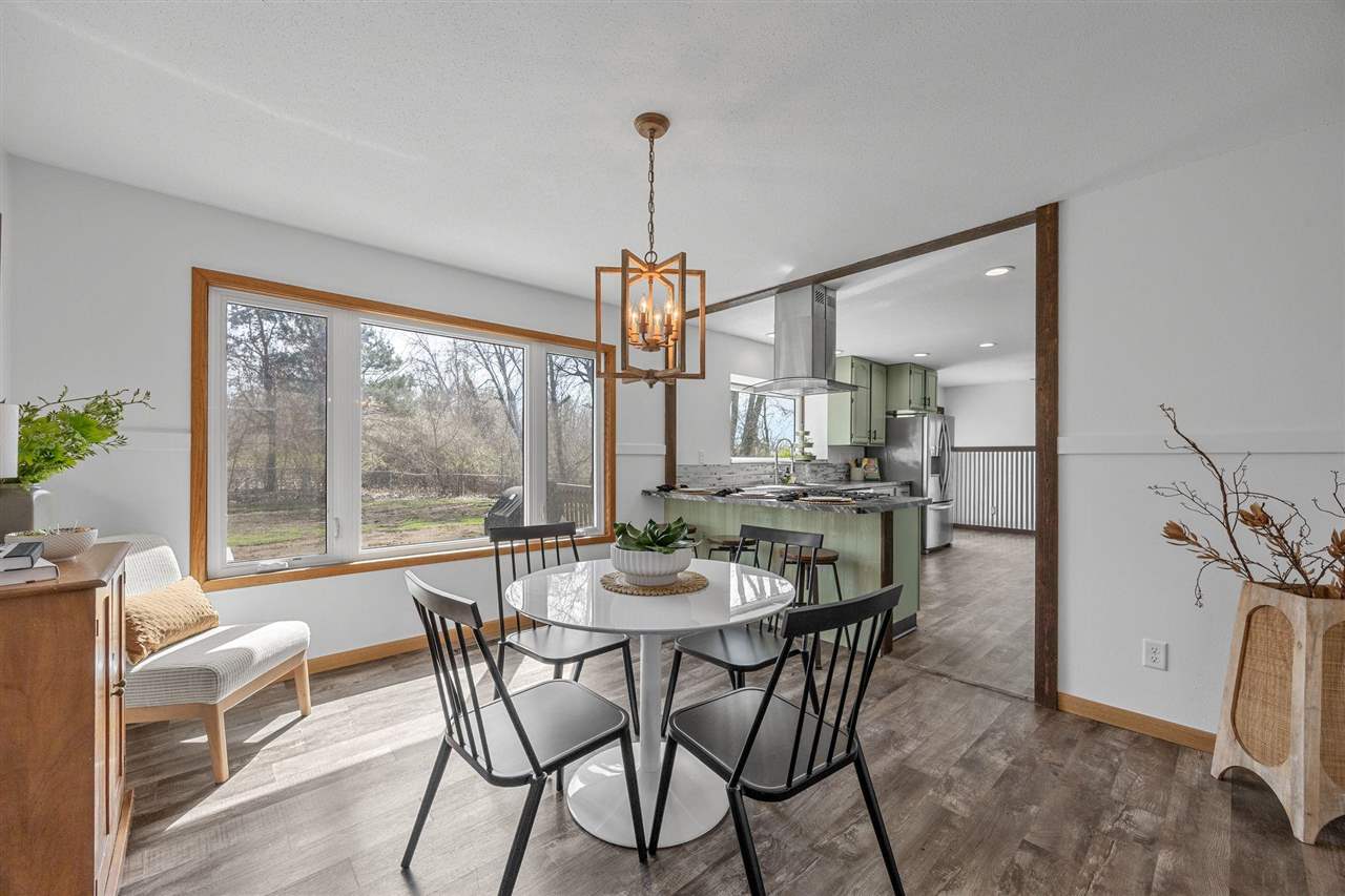 5750 J Street SW Cedar Rapids IA 52404