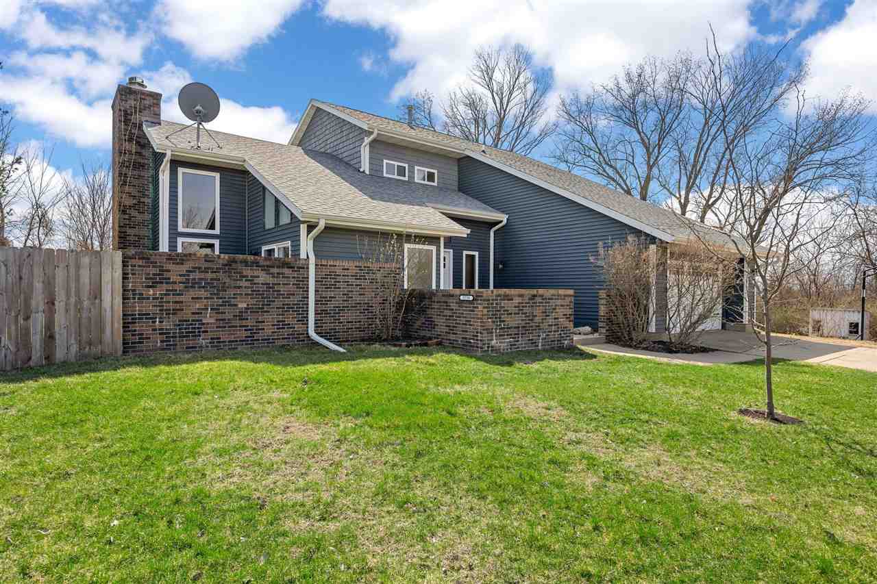 5750 J Street SW Cedar Rapids IA 52404