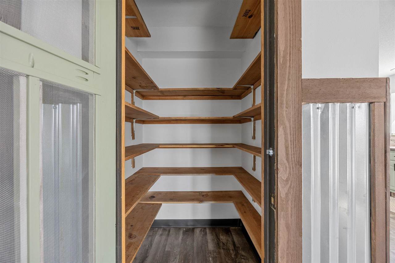 5750 J Street SW Cedar Rapids IA 52404