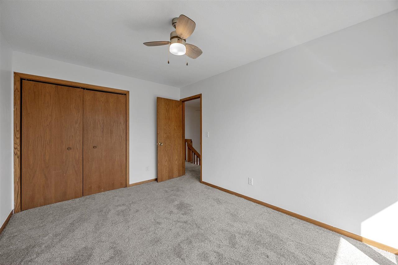 5750 J Street SW Cedar Rapids IA 52404