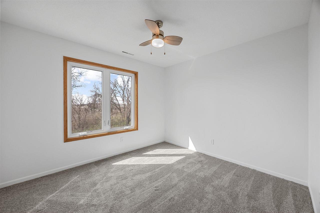 5750 J Street SW Cedar Rapids IA 52404