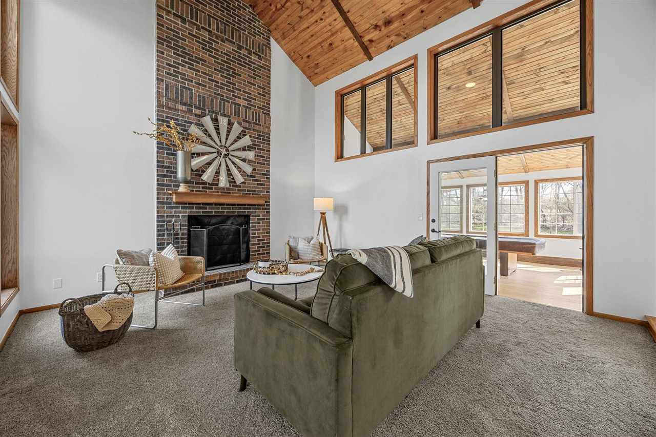 5750 J Street SW Cedar Rapids IA 52404