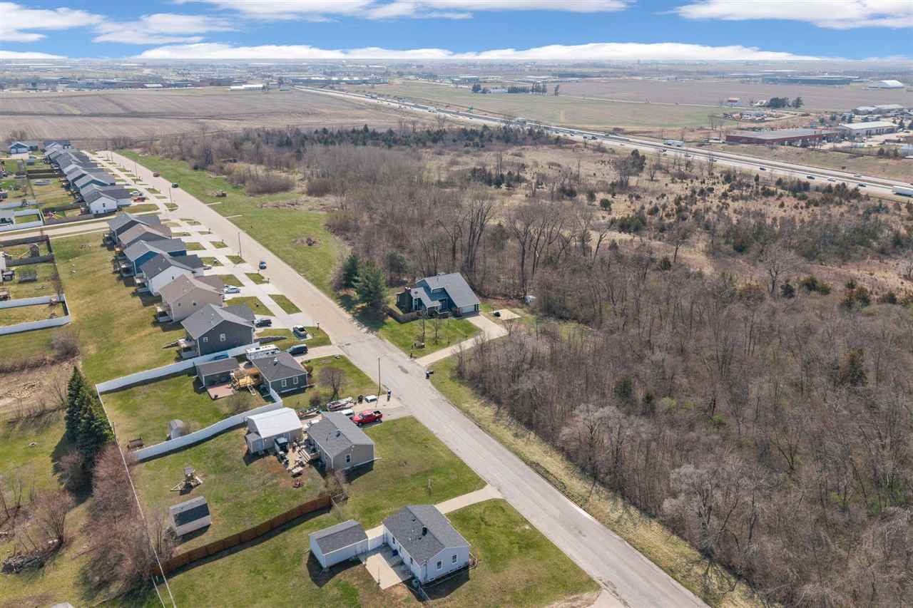 5750 J Street SW Cedar Rapids IA 52404