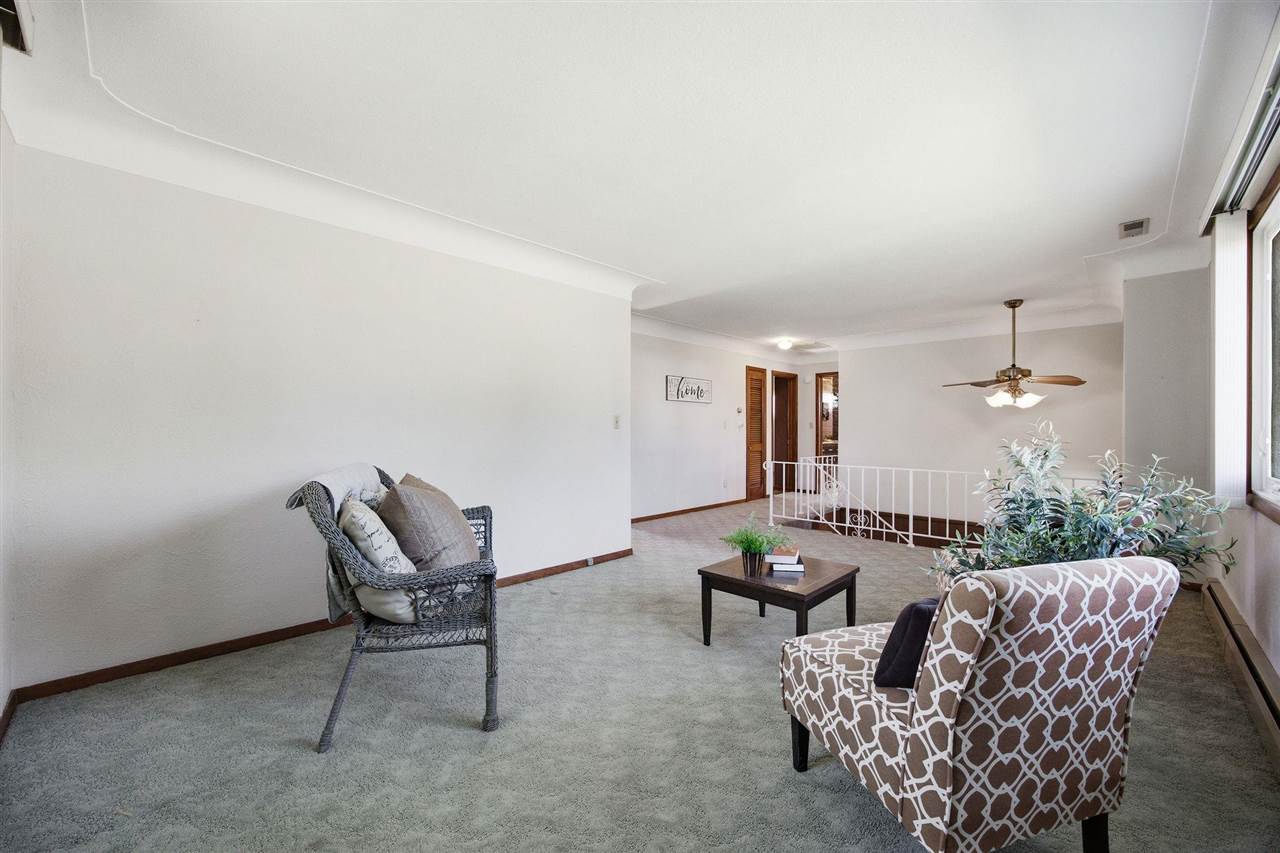 123 Edgewood Road SW Cedar Rapids IA 52404