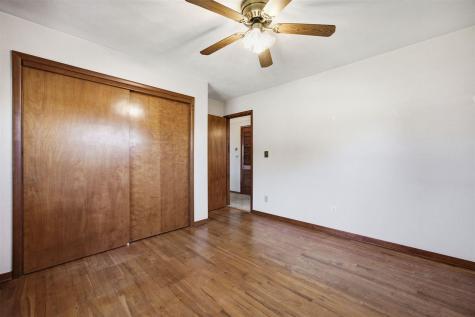 123 Edgewood Road SW Cedar Rapids IA 52404