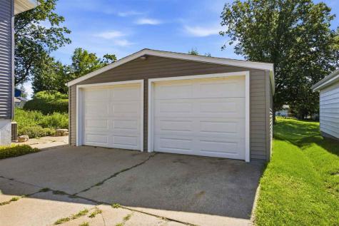 123 Edgewood Road SW Cedar Rapids IA 52404