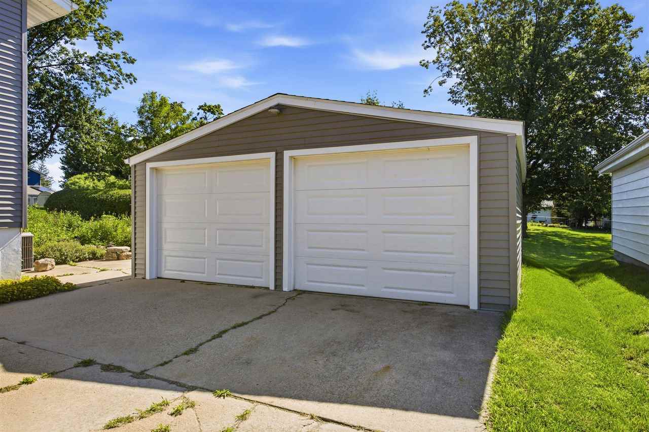 123 Edgewood Road SW Cedar Rapids IA 52404