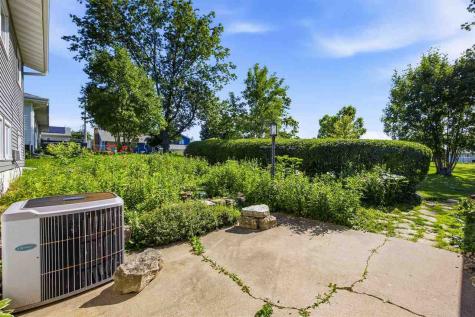 123 Edgewood Road SW Cedar Rapids IA 52404
