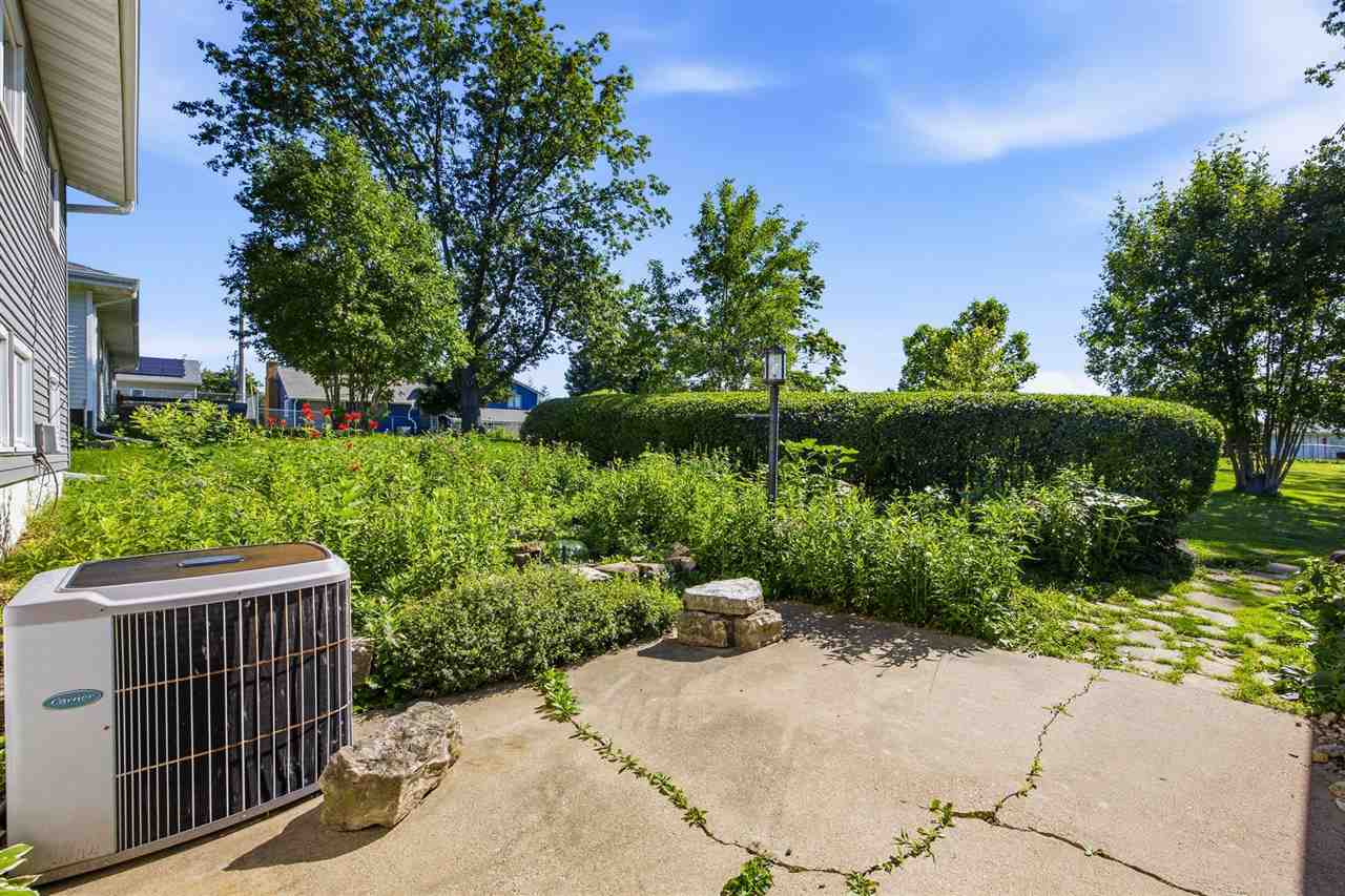 123 Edgewood Road SW Cedar Rapids IA 52404