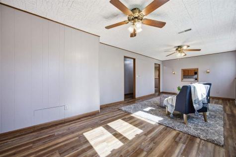 123 Edgewood Road SW Cedar Rapids IA 52404