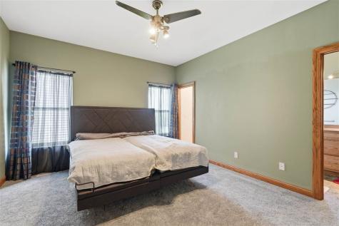 6205 Palmetto Circle SW Cedar Rapids IA 52404
