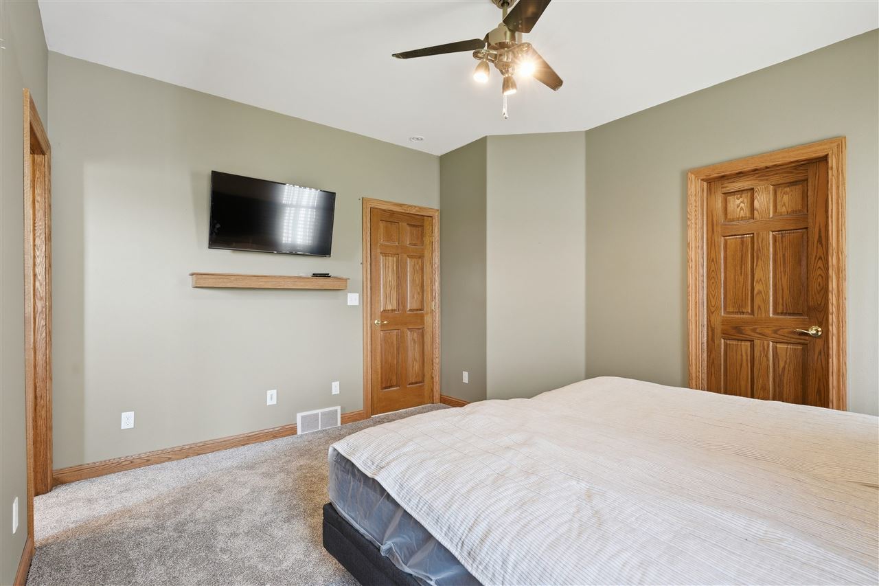 6205 Palmetto Circle SW Cedar Rapids IA 52404