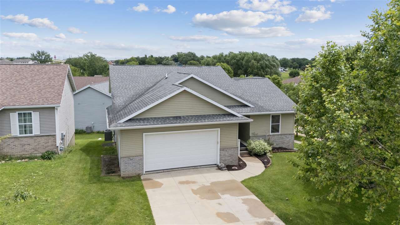 6205 Palmetto Circle SW Cedar Rapids IA 52404